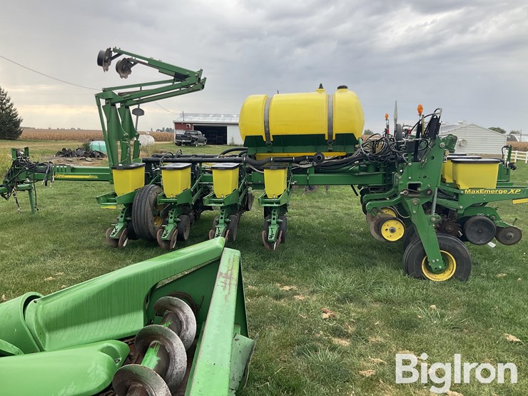 2009-john-deere-1770nt-image-8