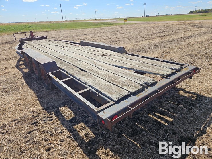 19'-tri/-axle-flatbed-trailer-image-7