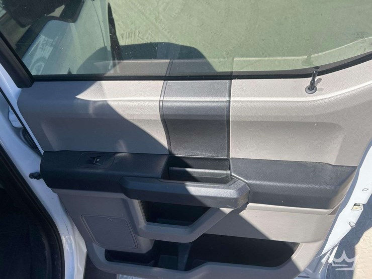 2018-ford-f150-image-23