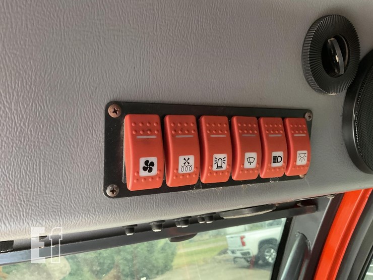 2007-kubota-f3680-image-21