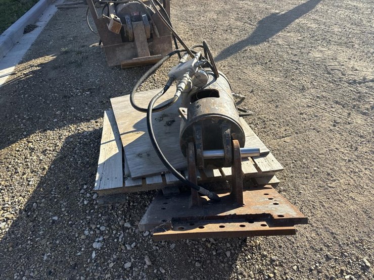 #3298-•-intric-grout-pump-image-4