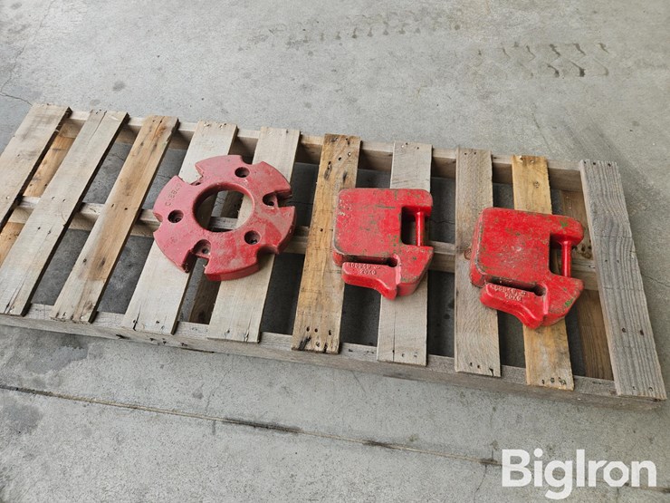 john-deere-suitcase-weights-&-farmall-wheel-weight-image-2