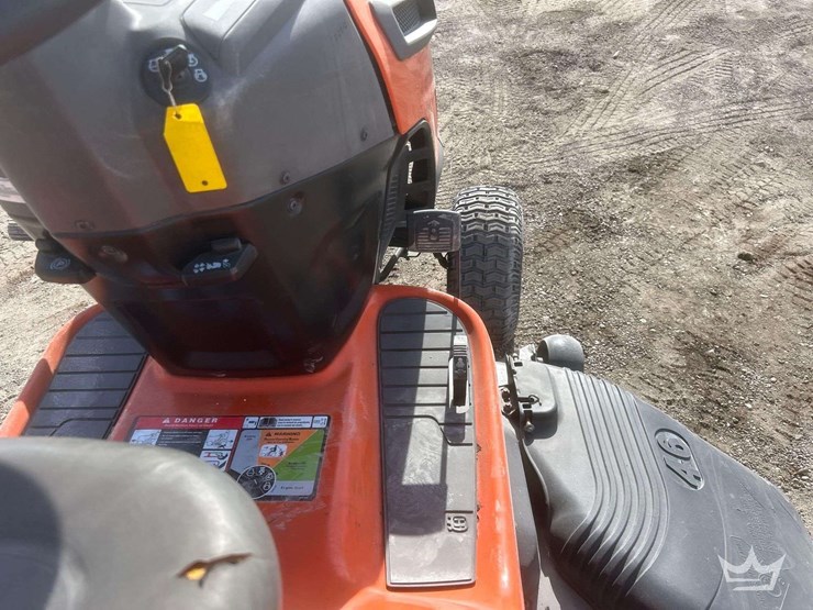 husqvarna-46in-riding-mower-image-9