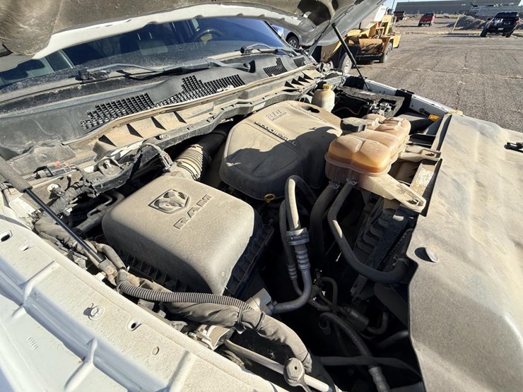 2016-dodge-1500-image-41