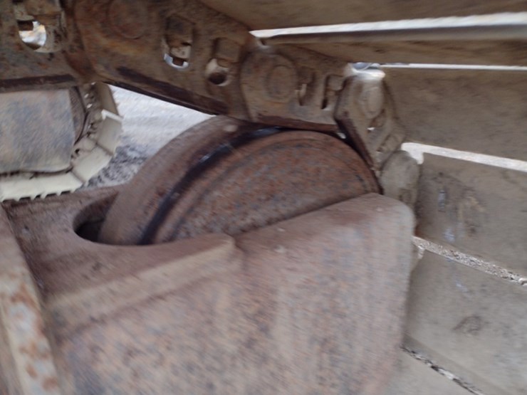 caterpillar-311b-image-28