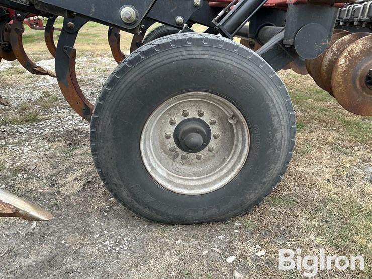 case-ih-870-ecolo-tiger-ripper-image-12