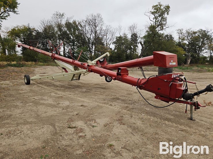 2019-buhler-farm-king-1370-image-3