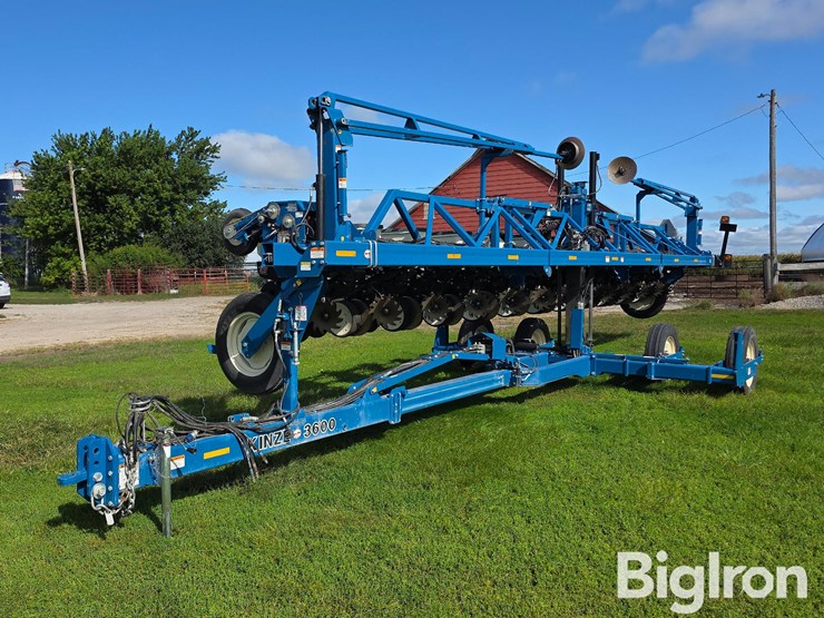 kinze-3600-image-1