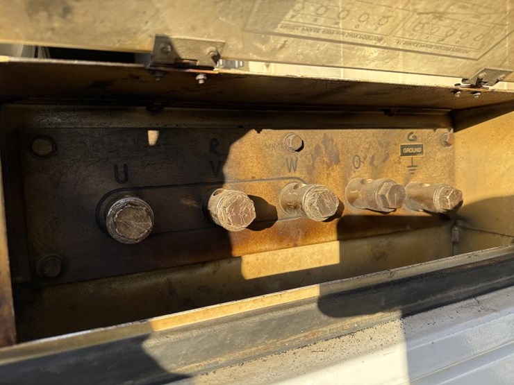 #1472-•-whisperwatt-dca-100ssvu-towable-generator-image-46