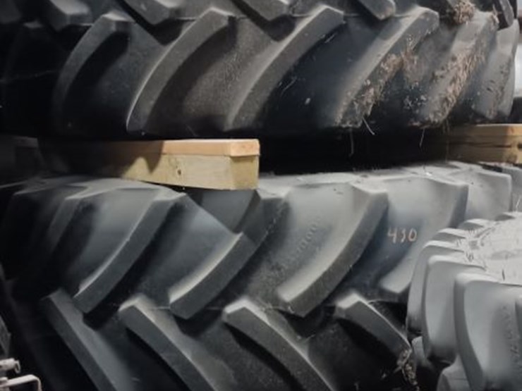 flotation-tires-(dr12667)-image-1