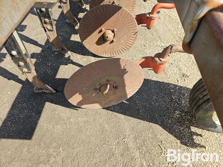 12r18-3-pt.-anhydrous-applicator-image-12