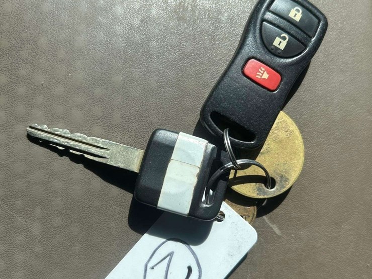 2015-nissan-frontier-image-36