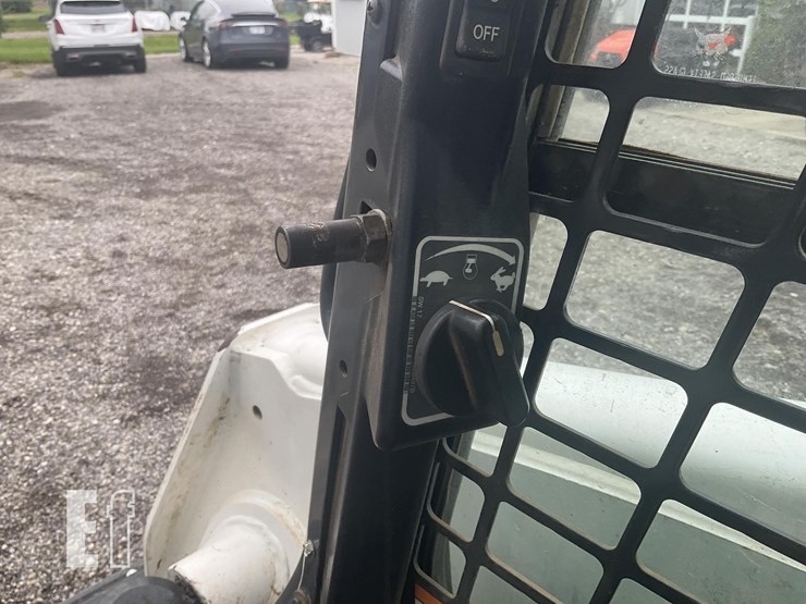 2021-bobcat-t870-image-20