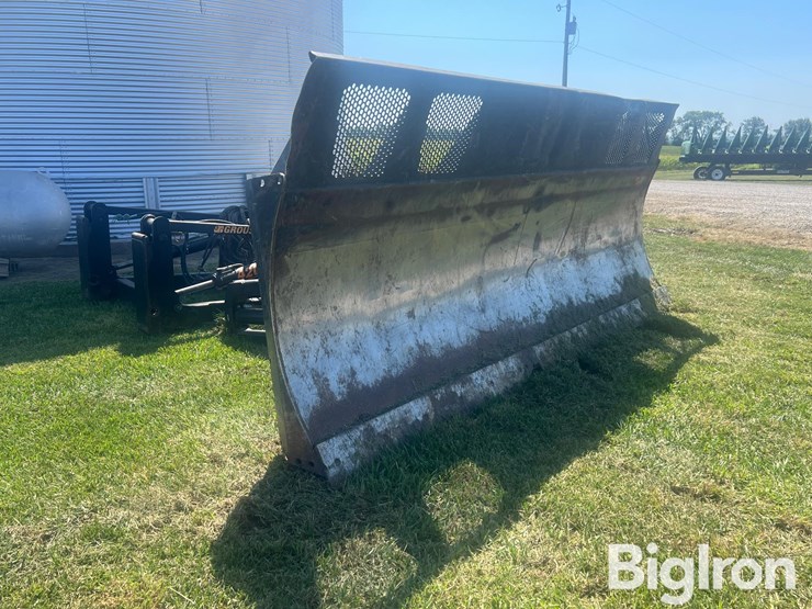 case-ih-steiger-385-image-3