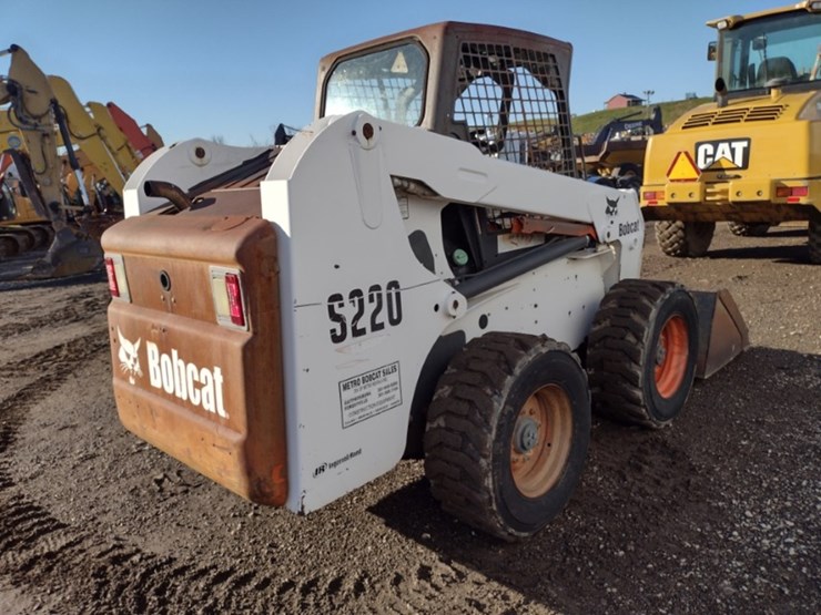 bobcat-s220-image-26