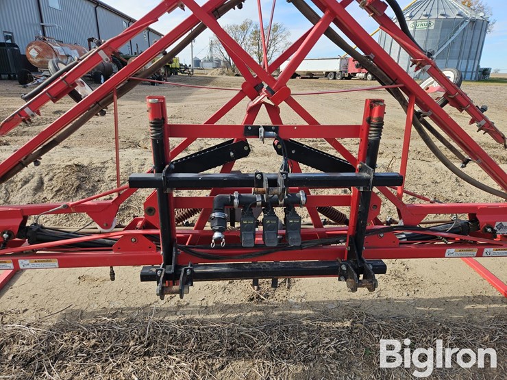 hiniker-century-60'-3-pt-sprayer-image-16