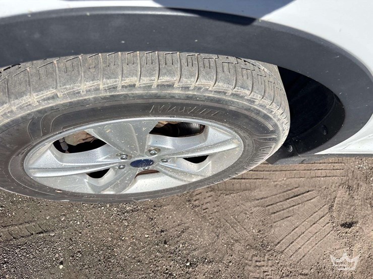 2015-ford-escape-image-26