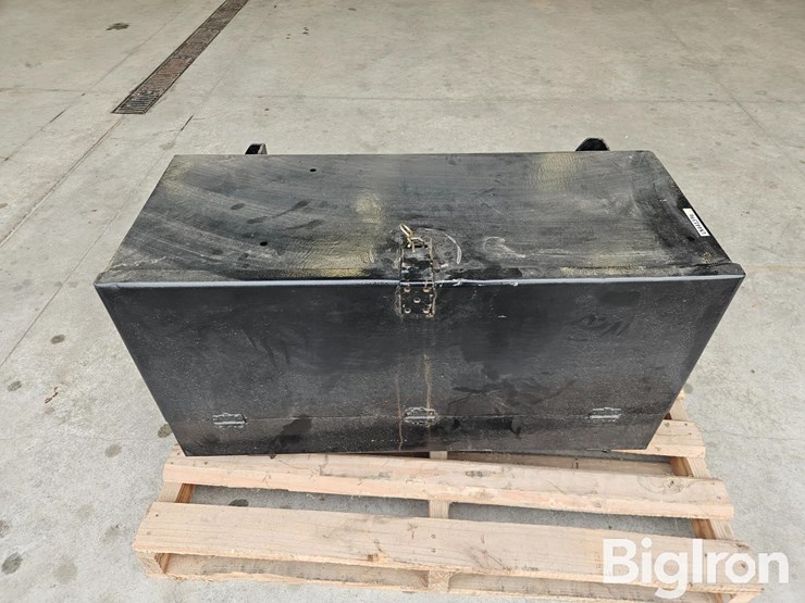 side-mount-truck-tractor-tool-box-image-2