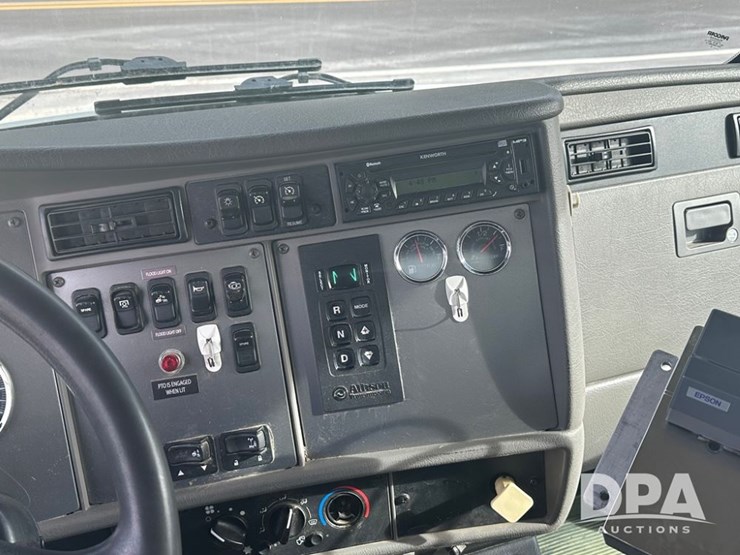 2014-kenworth-lp-delivery-truck-(dr12678-unit-8)-image-10