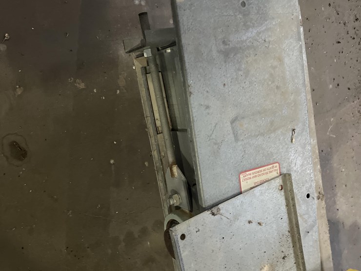 york-elevator-drags-image-10