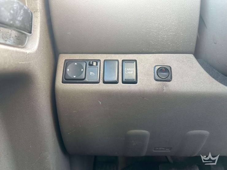 2015-nissan-frontier-image-18