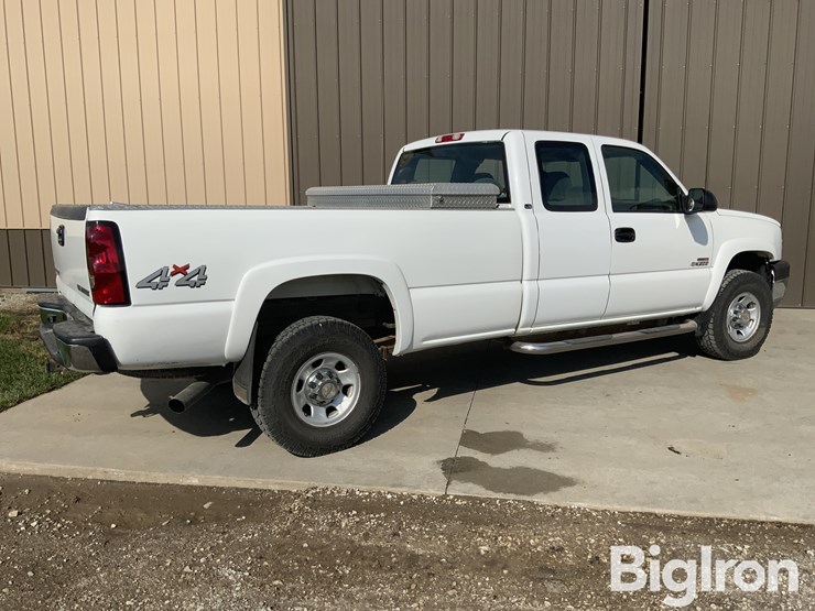 2004-chevrolet-silverado-3500-ls-image-5