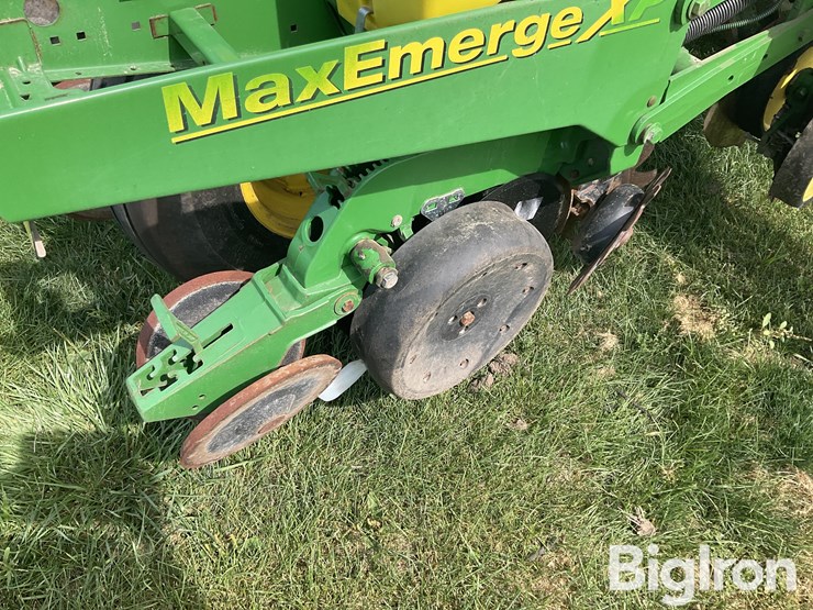 2009-john-deere-1770nt-image-15