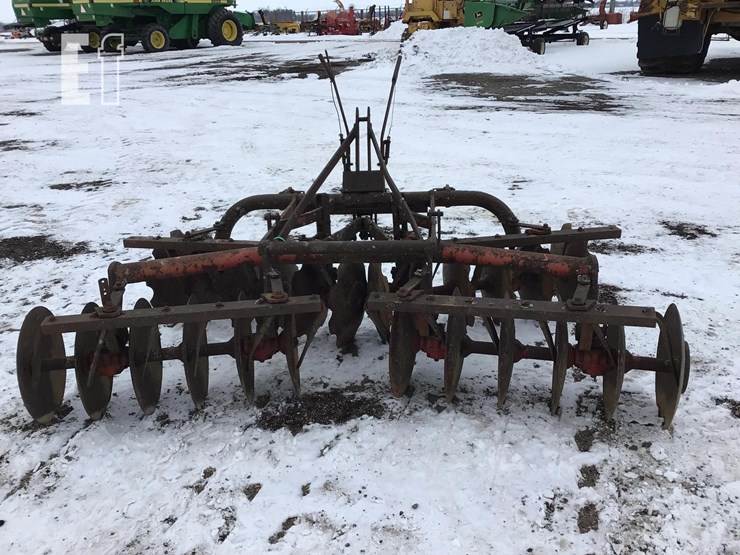 massey-ferguson-22-image-4