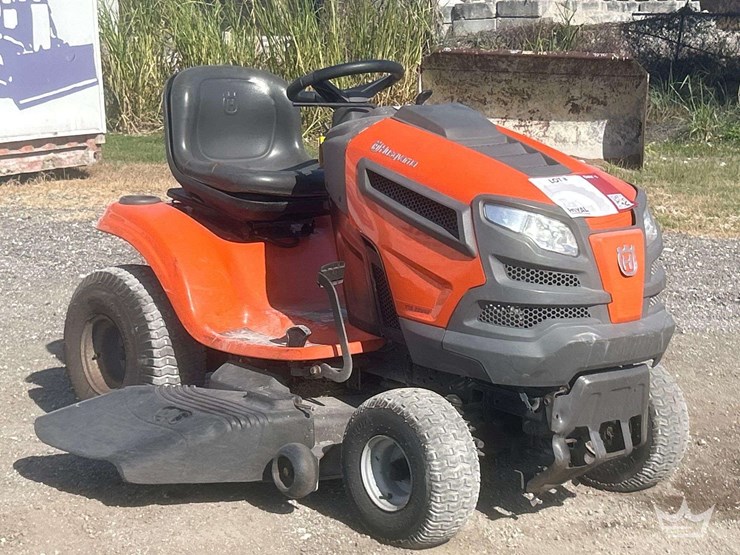 husqarvana-46in-riding-mower-image-2