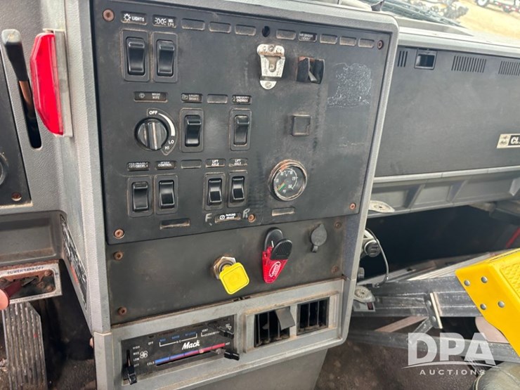 2000-mack-truck-(dr12562-unit-a59)-image-51