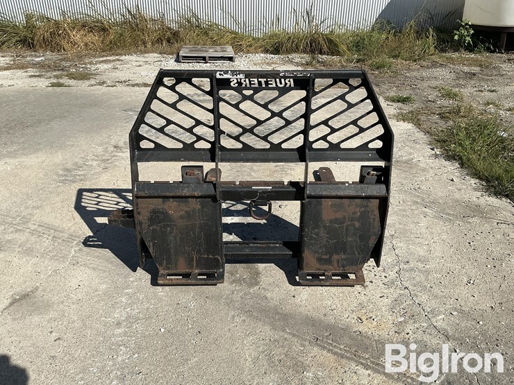 rueters-pallet-forks-image-6