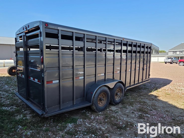 2004-titan-trailer-image-5
