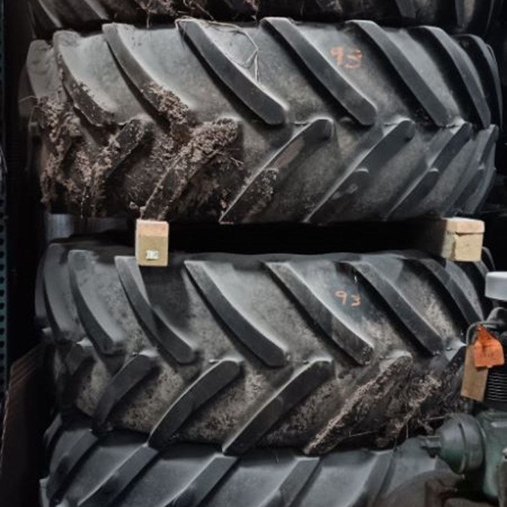 Flotation Tires (DR12666)