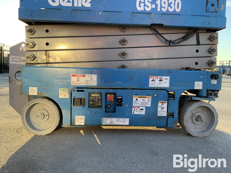 genie-gs1930-image-11