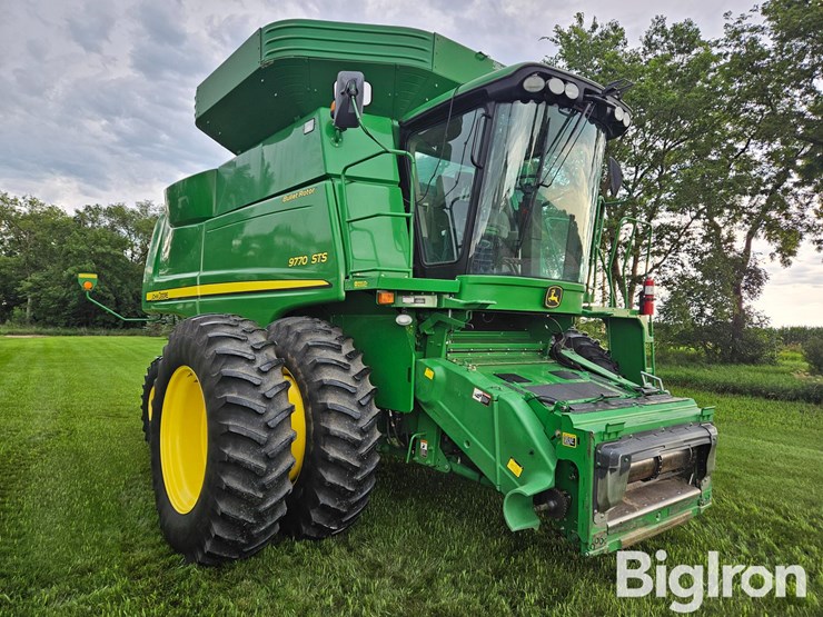 2011-john-deere-9770-sts-image-3