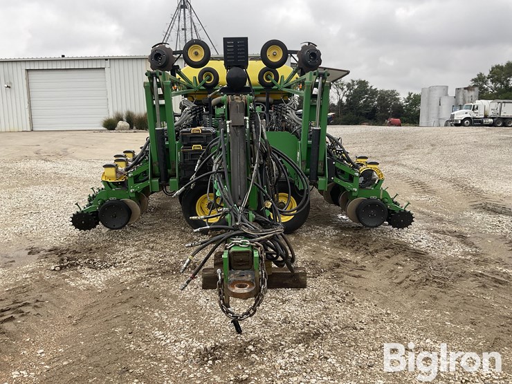 2012-john-deere-db60-image-2