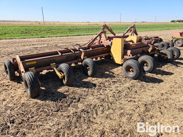 m-c-30sfp-30'-hydraulic-fold-flail-shredder-image-7