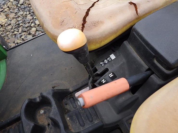 john-deere-gator-image-18