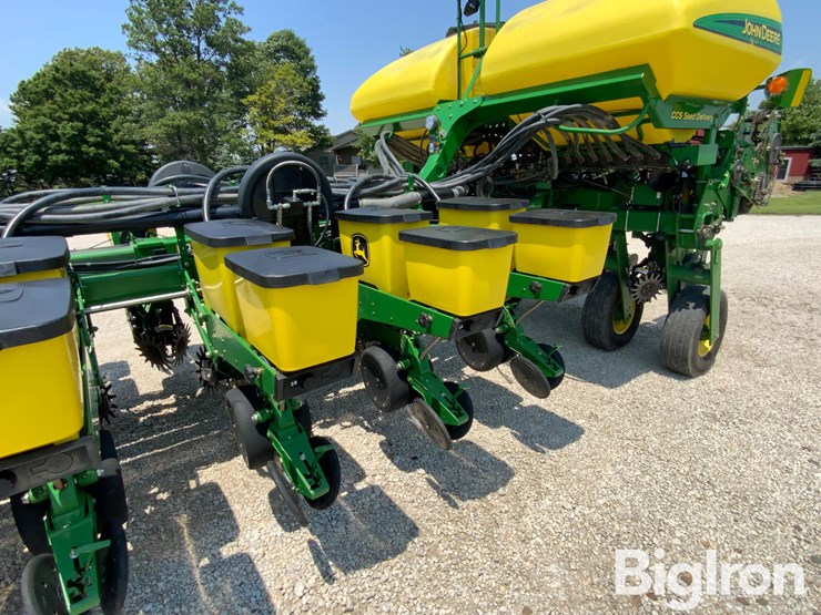 john-deere-1770-image-19