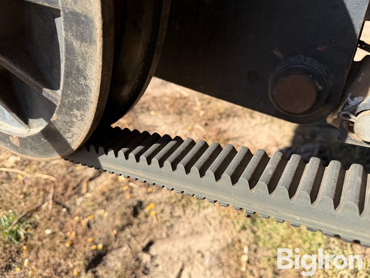 1998-gleaner-r72-image-18