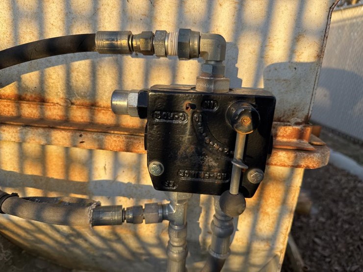 #4294-•-68“-hydraulic-skid-steer-mixer-attachment-image-9