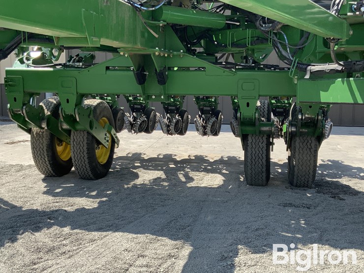 2013-john-deere-1790-ccs-image-19