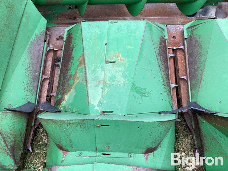 john-deere-444-image-13