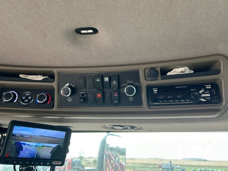 2020-case-ih-patriot-4440-image-66