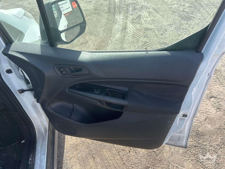 2016-ford-transit-connect-image-21