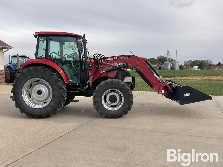 2013-case-ih-farmall-105c-image-4