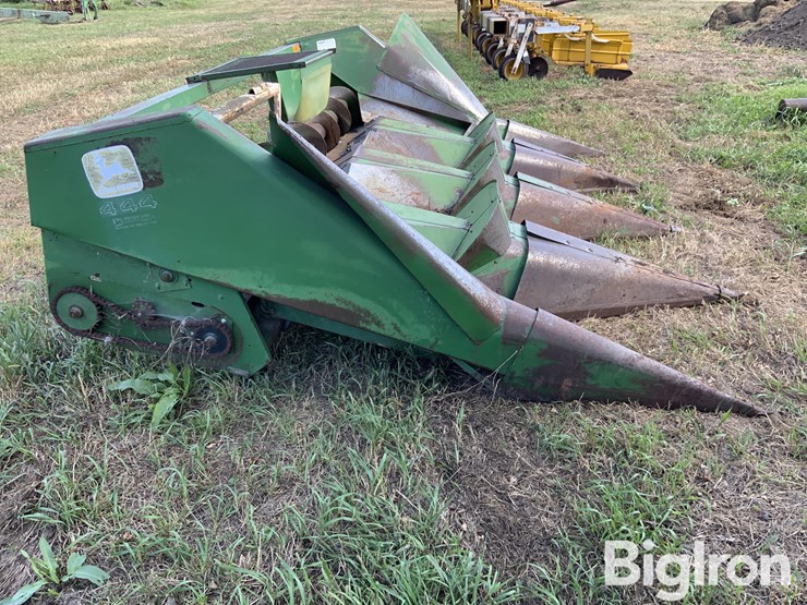 john-deere-444-image-4