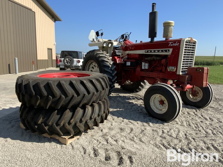 firestone-18.4-38-super-all-traction-23-rear-tractor-tires-on-rims-image-17
