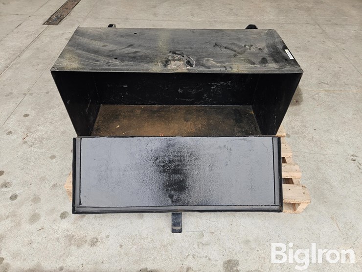 side-mount-truck-tractor-tool-box-image-12