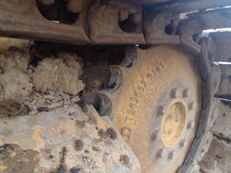 deere-550k-lgp-image-24